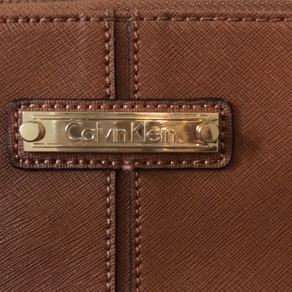 Perfect size Calvin Klein Clutch - Picture 5 of 5